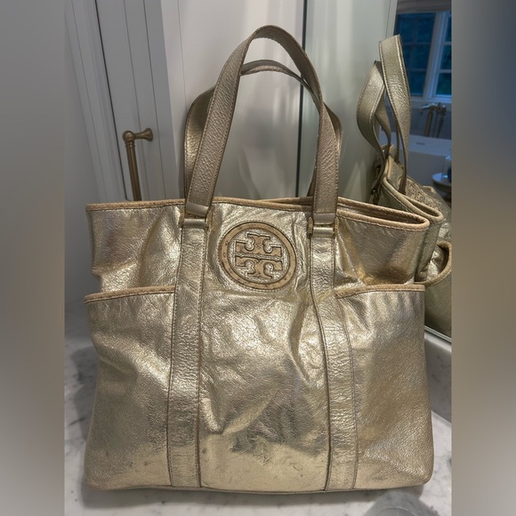 Tory Burch Gold Metallic Leather Tote Bag - Picture 4 of 14